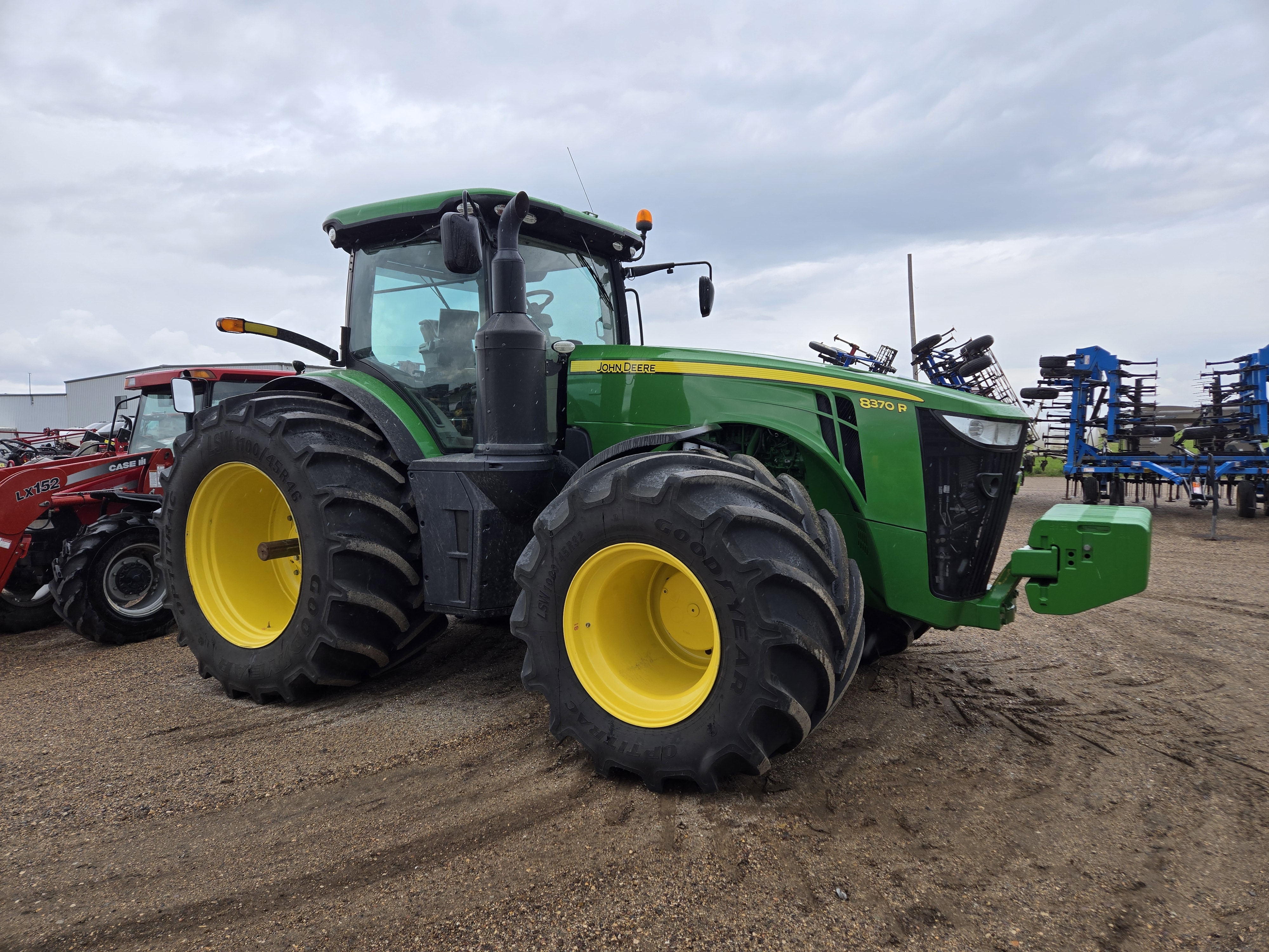 2019 John Deere 8370R Tractor