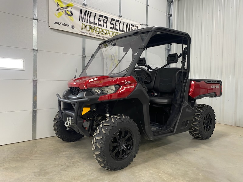 2019 Can-Am 2019 DEFENDER XT HD8 RED SKU # 8FKB Utility Vehicle