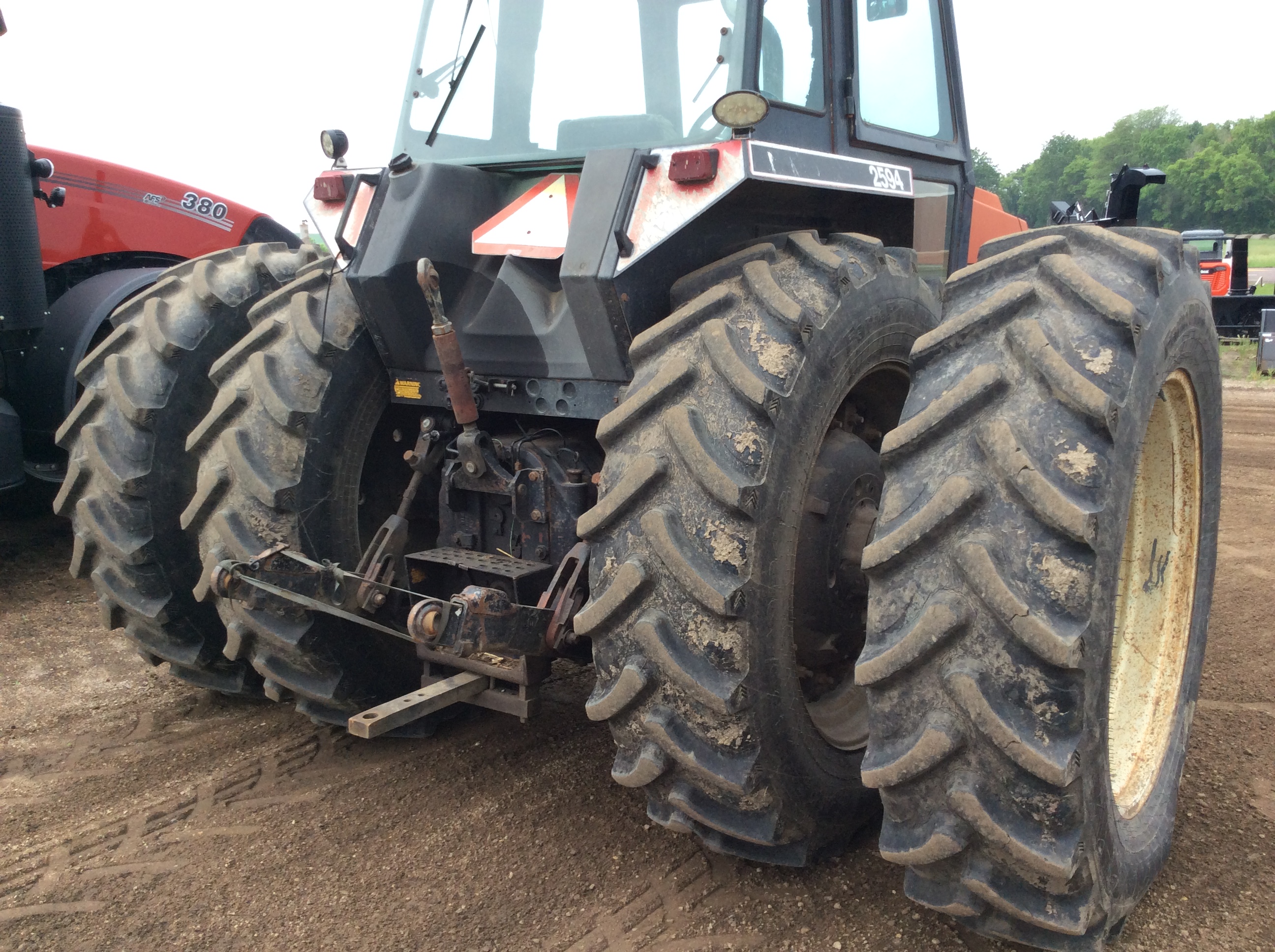 1985 Case IH 2594 Tractor
