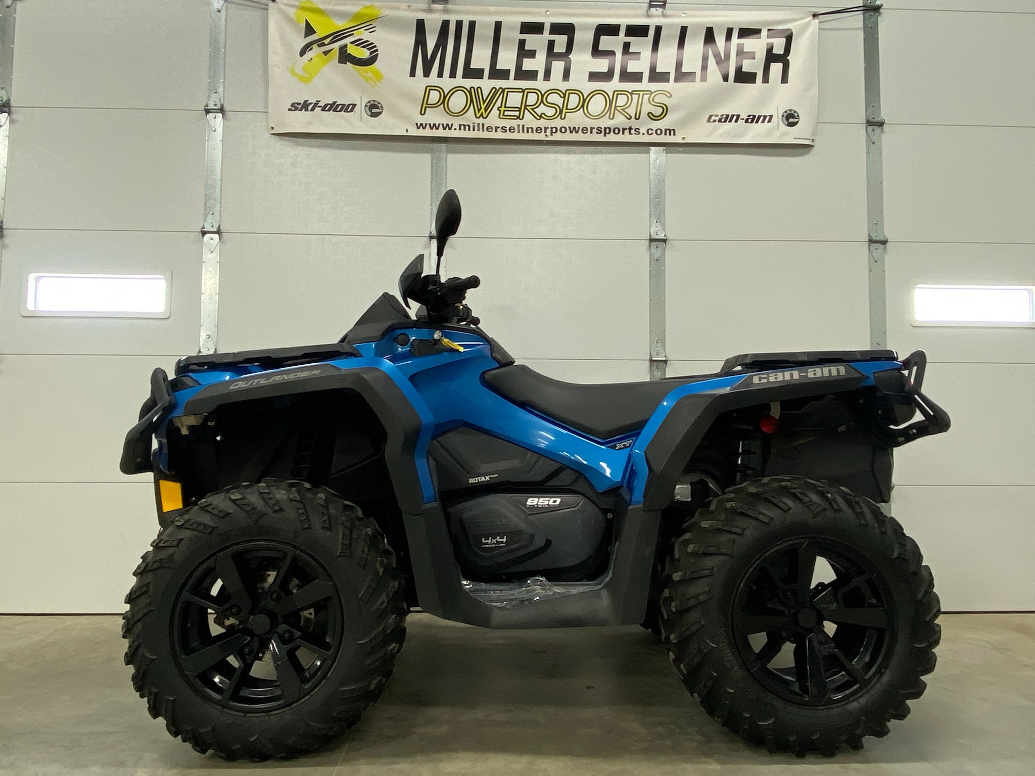 2022 Can-Am 2022 OUTLANDER XT 850 BLUE SKU # 2JNF ATV