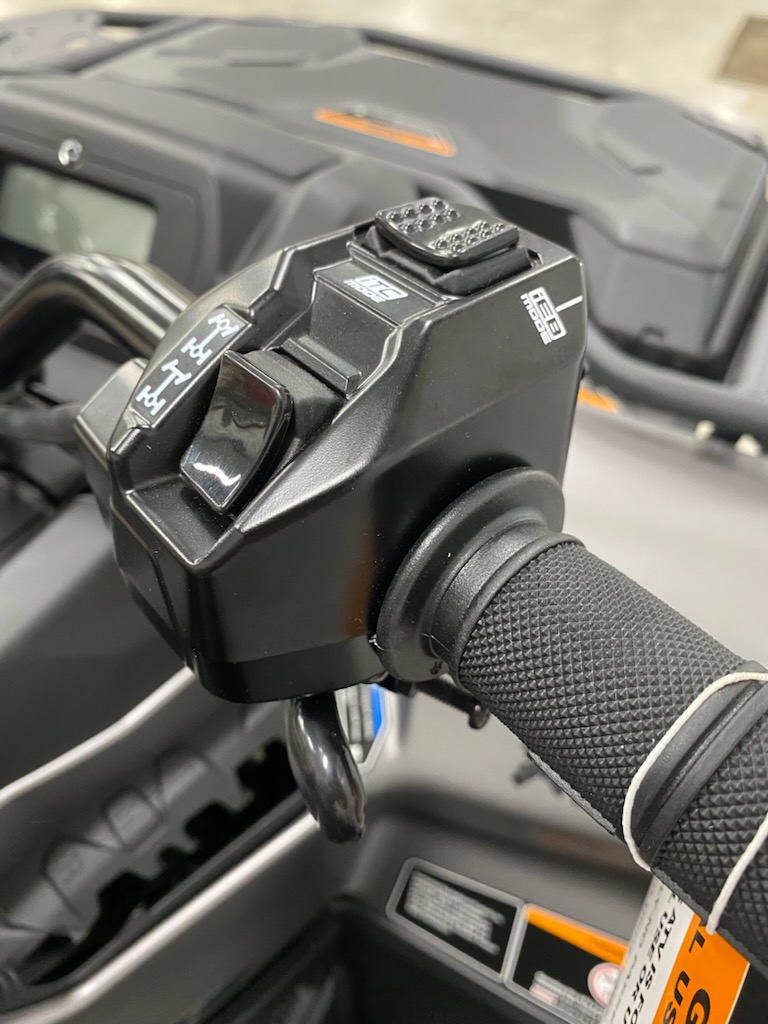 2025 Can-Am 2025 OUTLANDER XT 700 PLAT SATIN SKU # 1GSA ATV