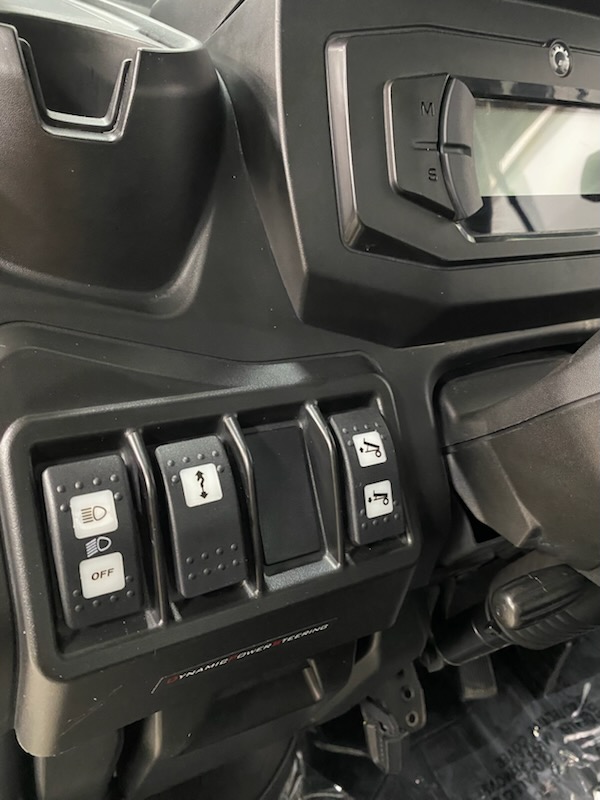 2023 Can-Am 2023 Defender XT HD9 Camo Sku # 8FPH Utility Vehicle