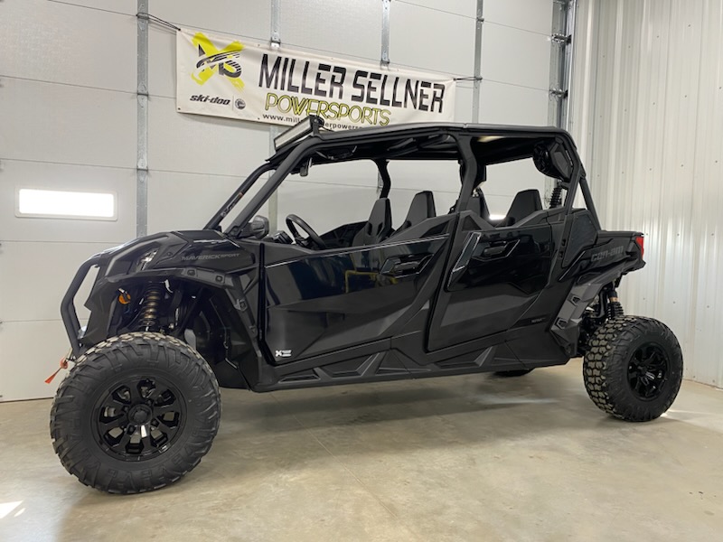 2023 Can-Am 2023 Maverick Max Sport 1000XT Black Utility Vehicle