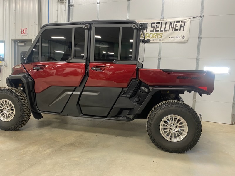 2026 Can-Am 2026 DEFENDER MAX LTD CAB HD11 RED SKU # 6MTF Utility Vehicle