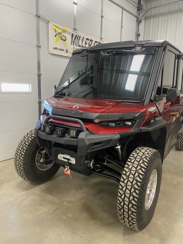 2026 Can-Am 2026 DEFENDER MAX LTD CAB HD11 RED SKU # 6MTF Utility Vehicle