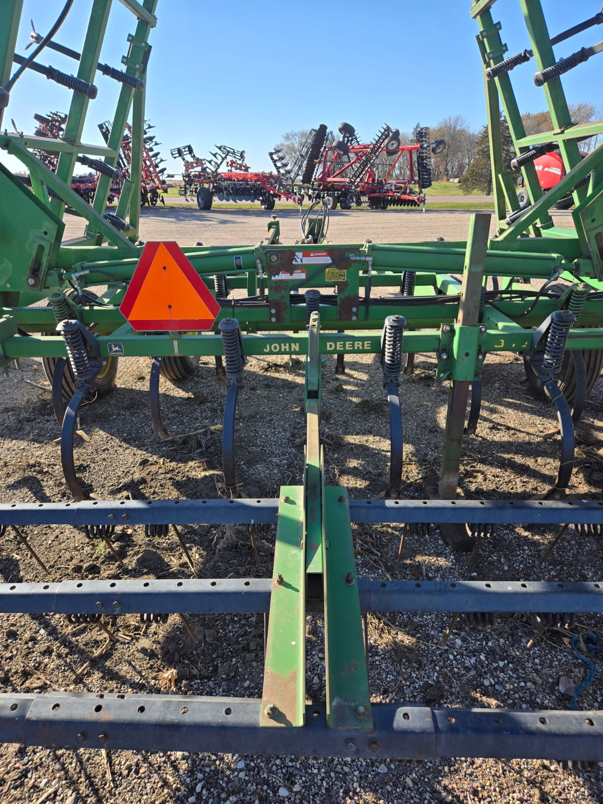 John Deere 960 Field Cultivator