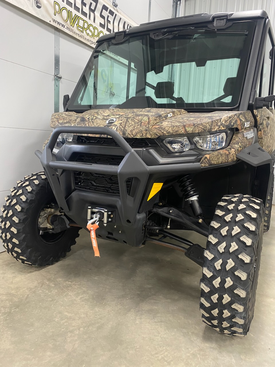 2023 Can-Am 2023 DEFENDER LTD CAB HD10 CAMO SKU # 8JPF Utility Vehicle