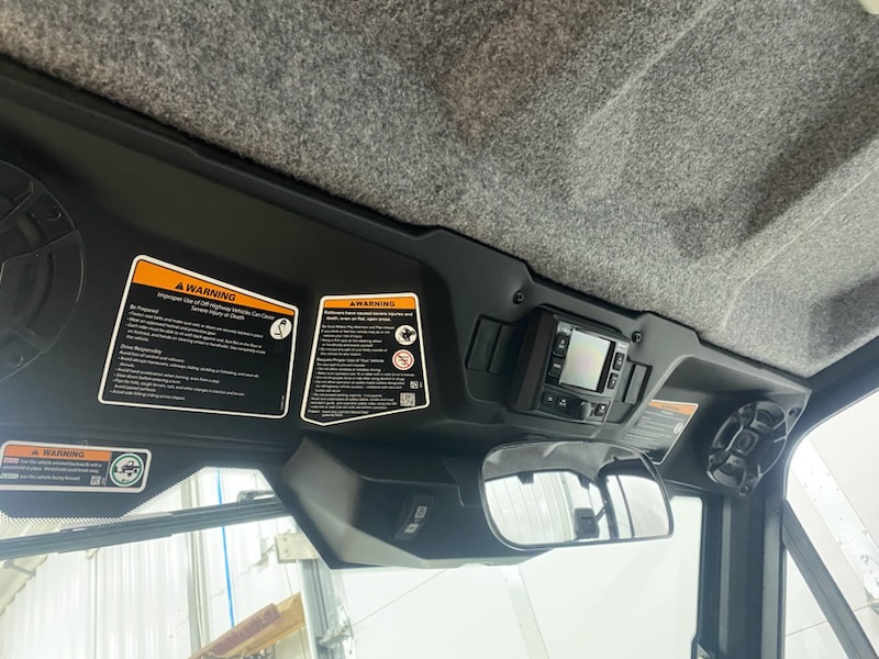 2023 Can-Am 2023 DEFENDER LTD CAB HD10 CAMO SKU # 8JPF Utility Vehicle