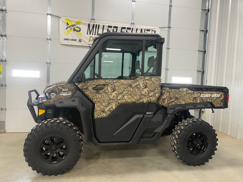 2023 Can-Am 2023 DEFENDER LTD CAB HD10 CAMO SKU # 8JPF Utility Vehicle
