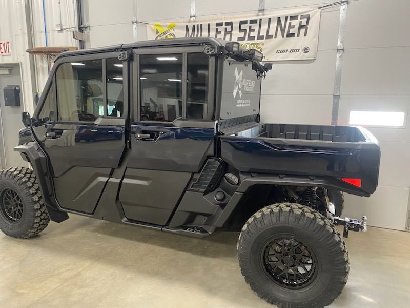 2026 Can-Am 2026 DEFENDER MAX XT CAB HD11 BLUE SKU # 9FTG Utility Vehicle