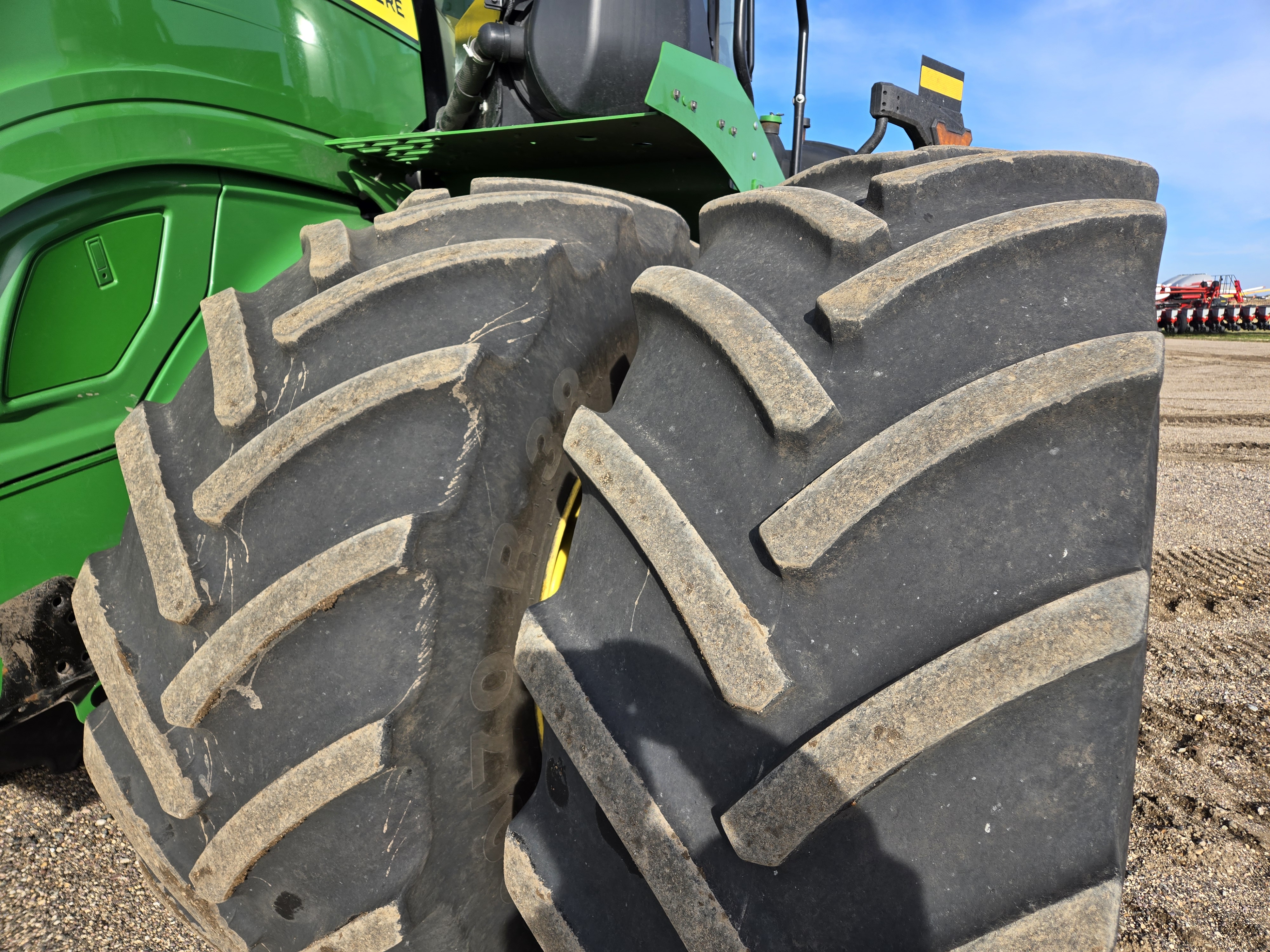 2023 John Deere 9R 640 Tractor 4WD