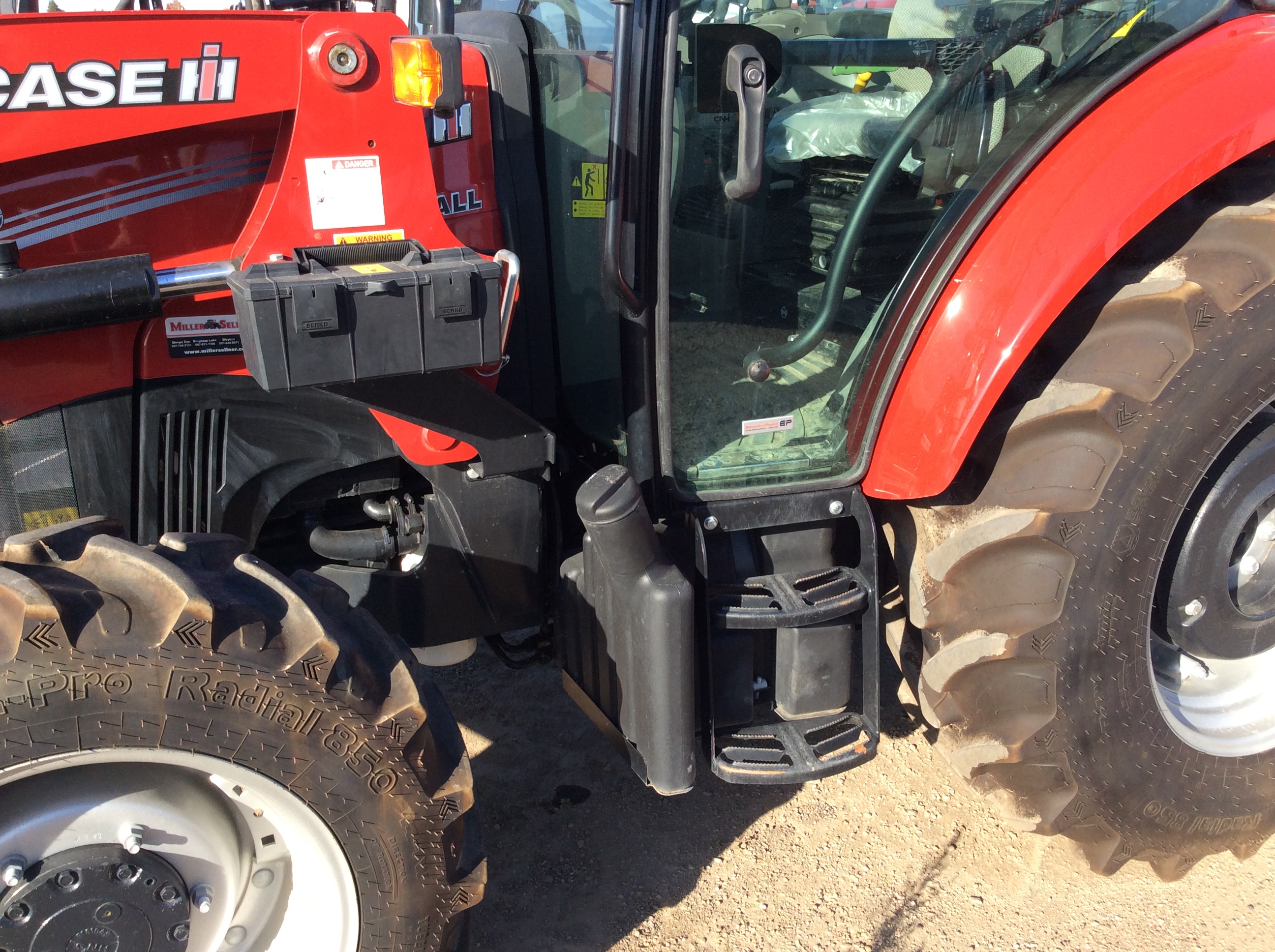 2023 Case IH FARMALL 75C Tractor