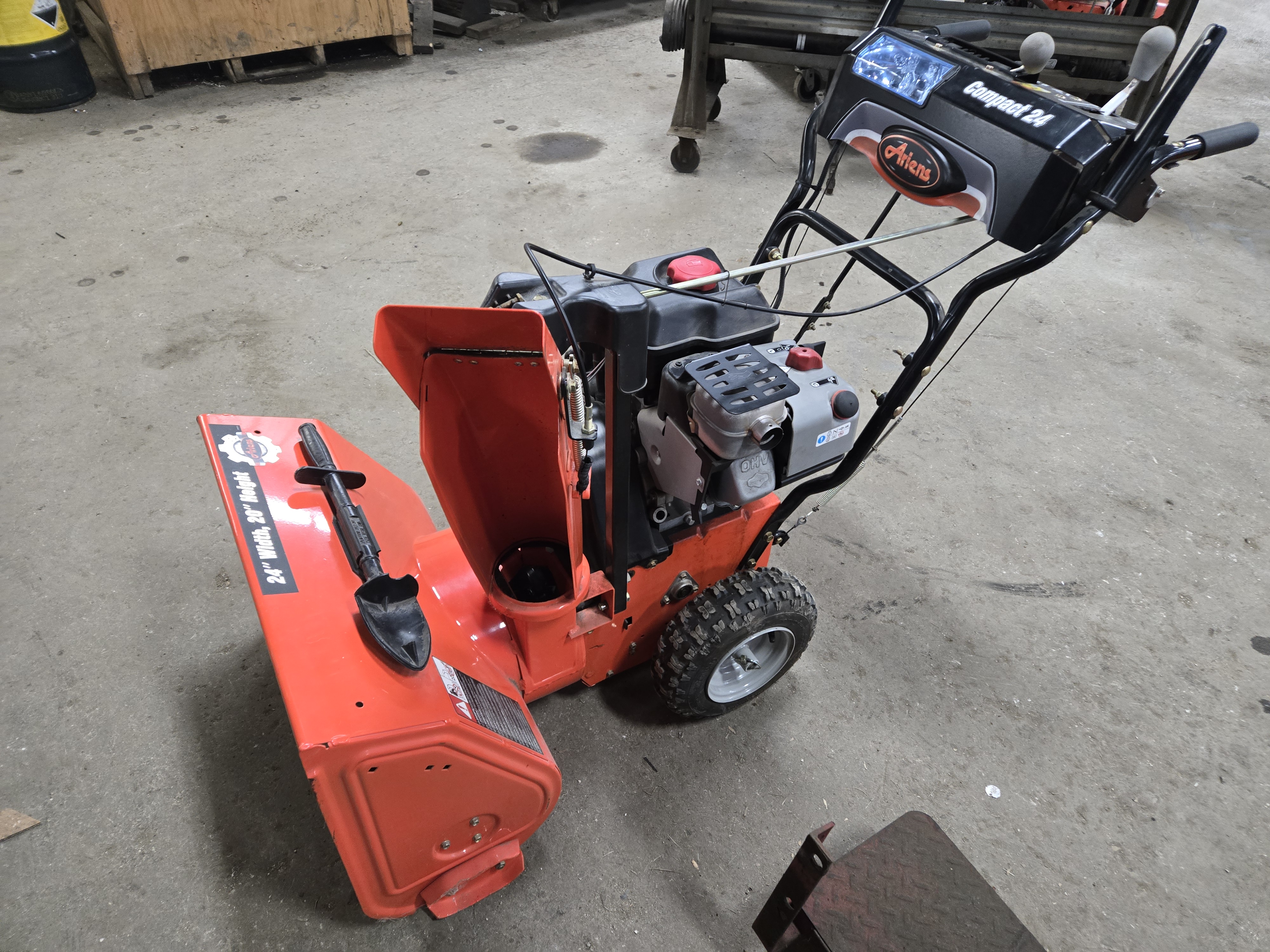 2012 Ariens Compact 24 Snow Blower Walk Behind