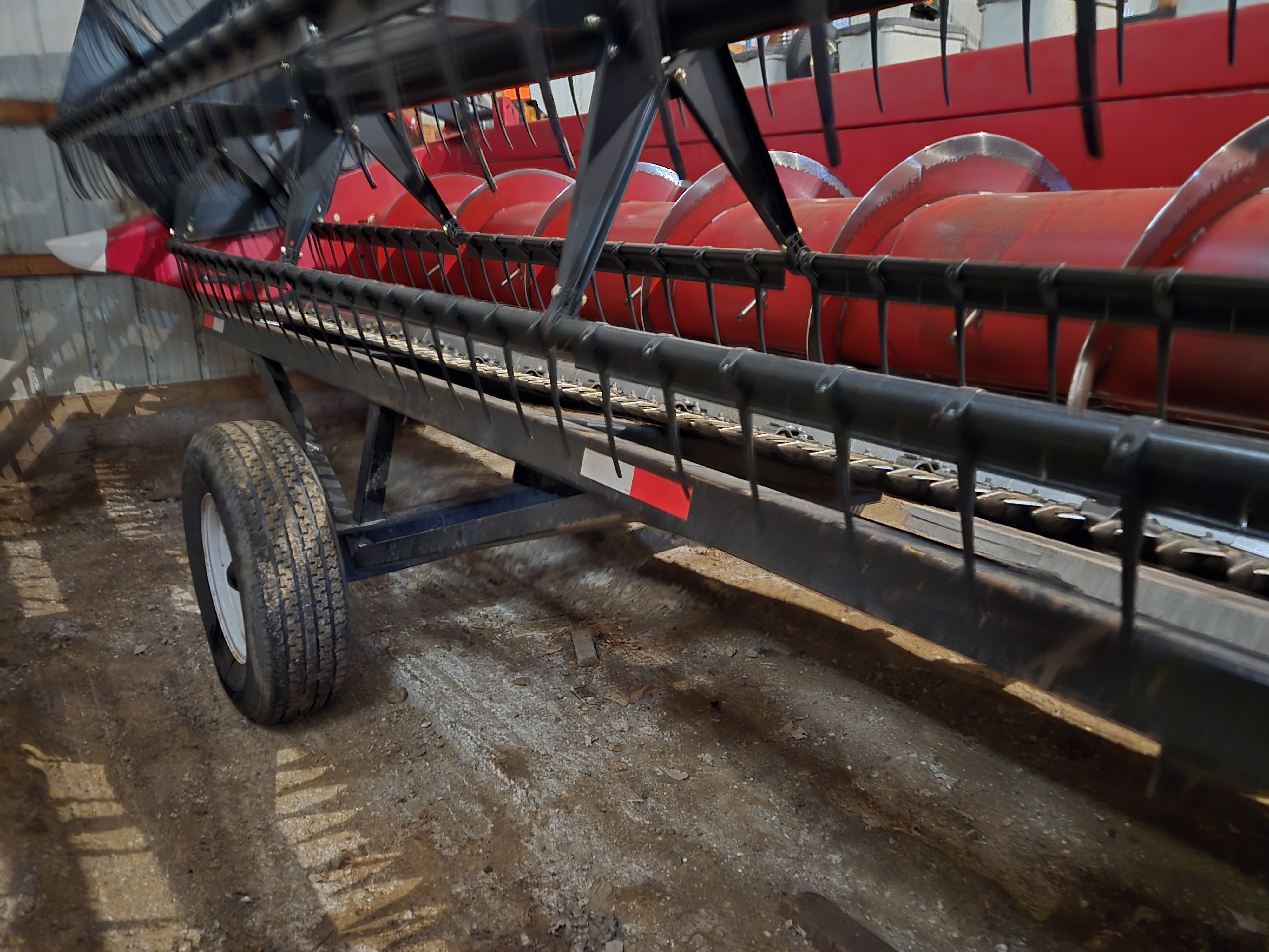 2011 Case IH 3020-30ft Header Combine