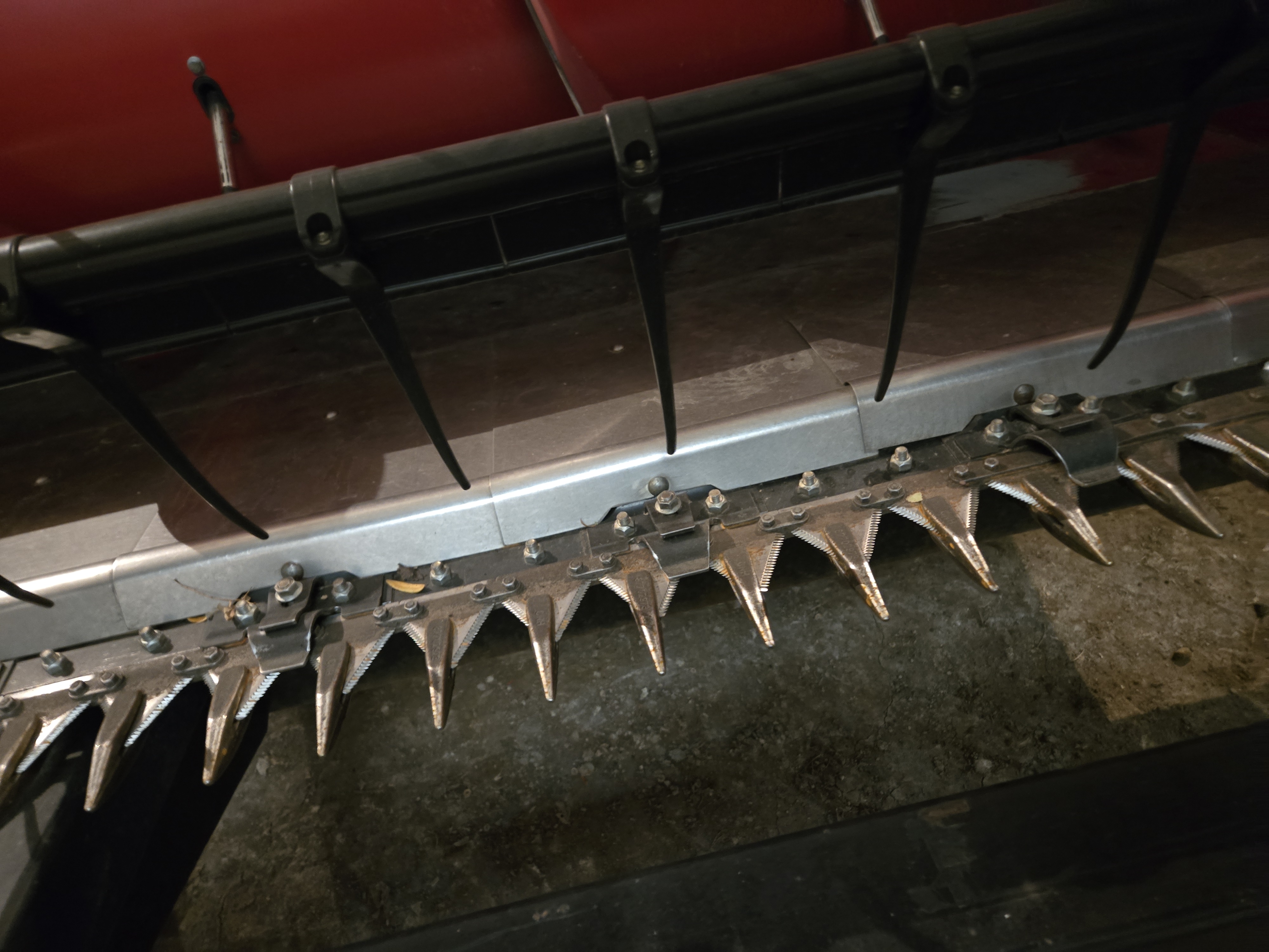 2011 Case IH 3020-30ft Header Combine