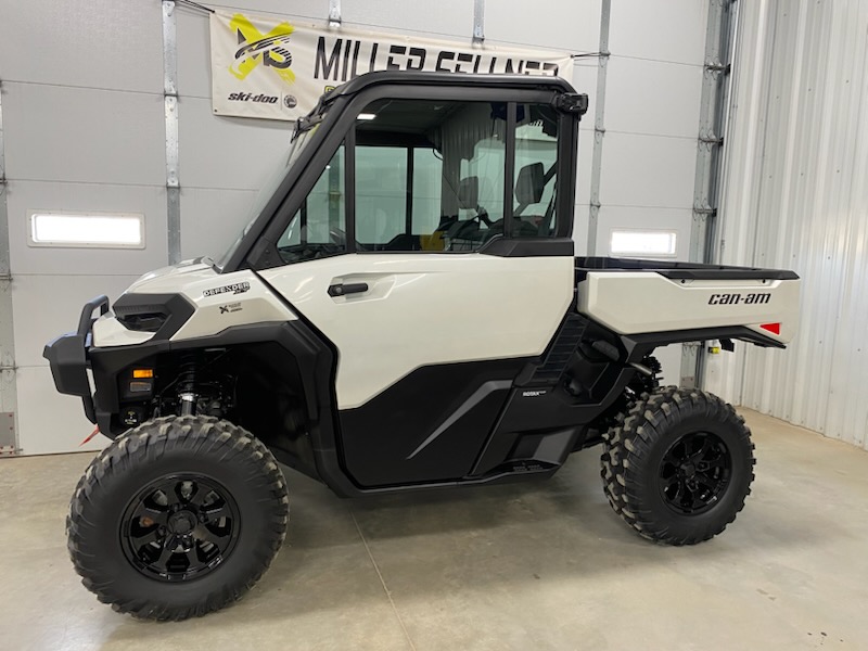 2026 Can-Am 2026 DEFENDER XT CAB HD11 WHITE  SKU # 7LTR Utility Vehicle