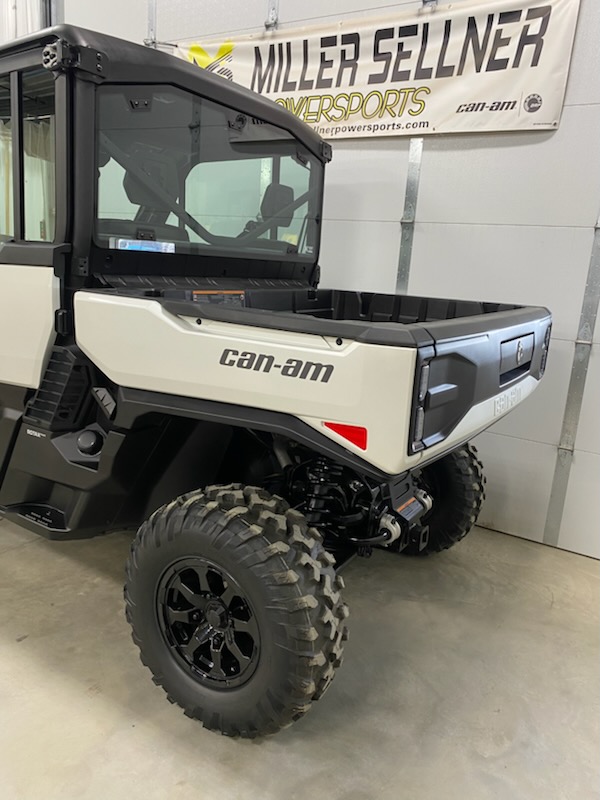 2026 Can-Am 2026 DEFENDER XT CAB HD11 WHITE  SKU # 7LTR Utility Vehicle