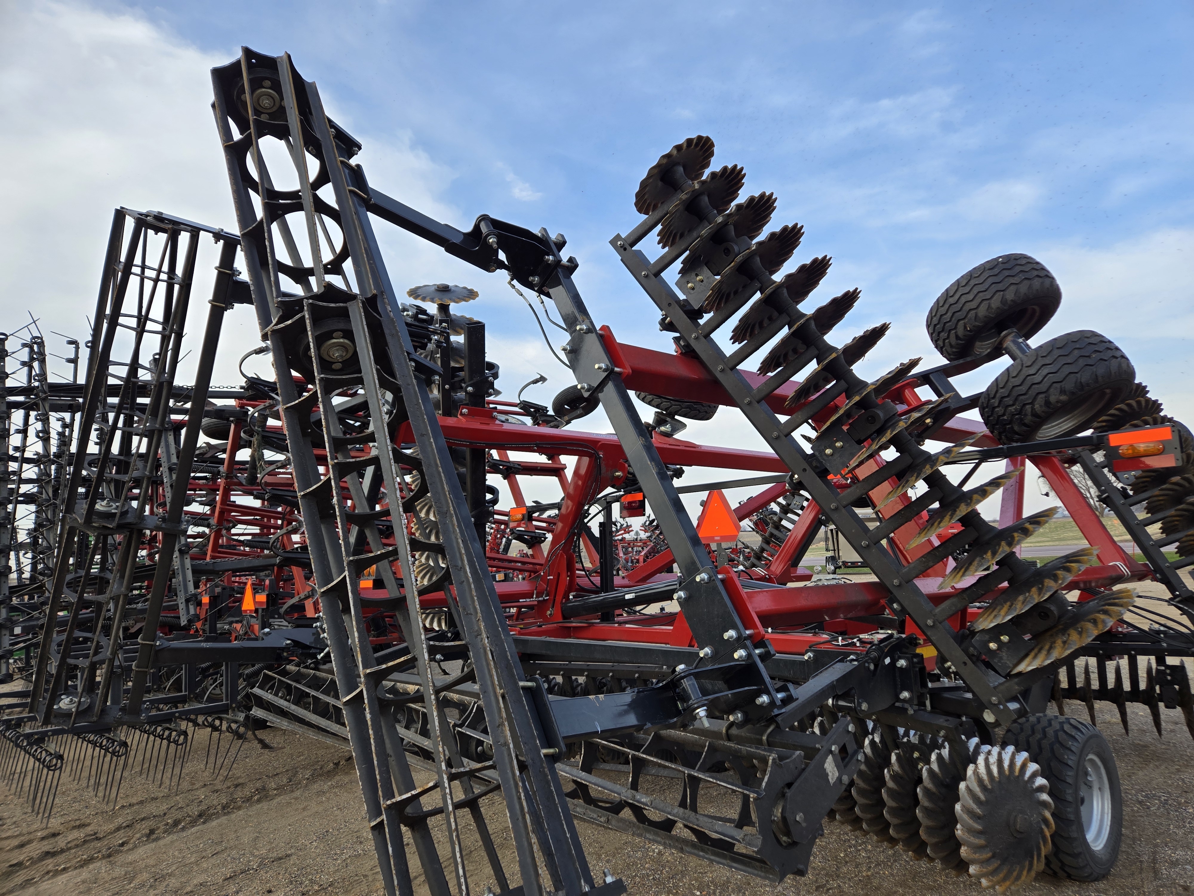 2024 Case IH True Tandem 335 Barracuda Vertical Tillage