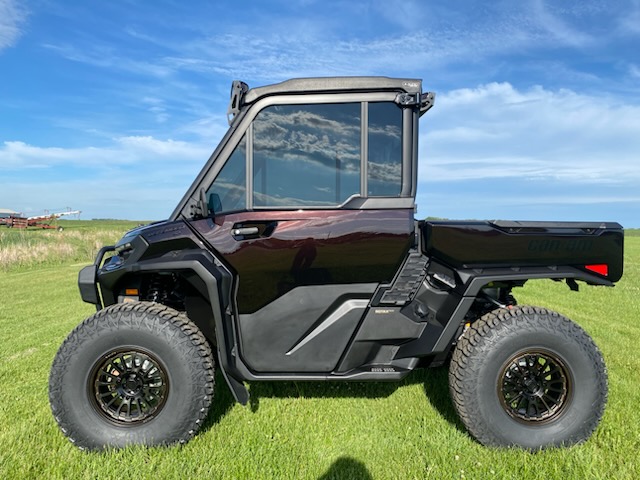 2026 Can-Am 2026 DEFENDER XT CAB HD11 BROWN SKU # 7LTE Utility Vehicle