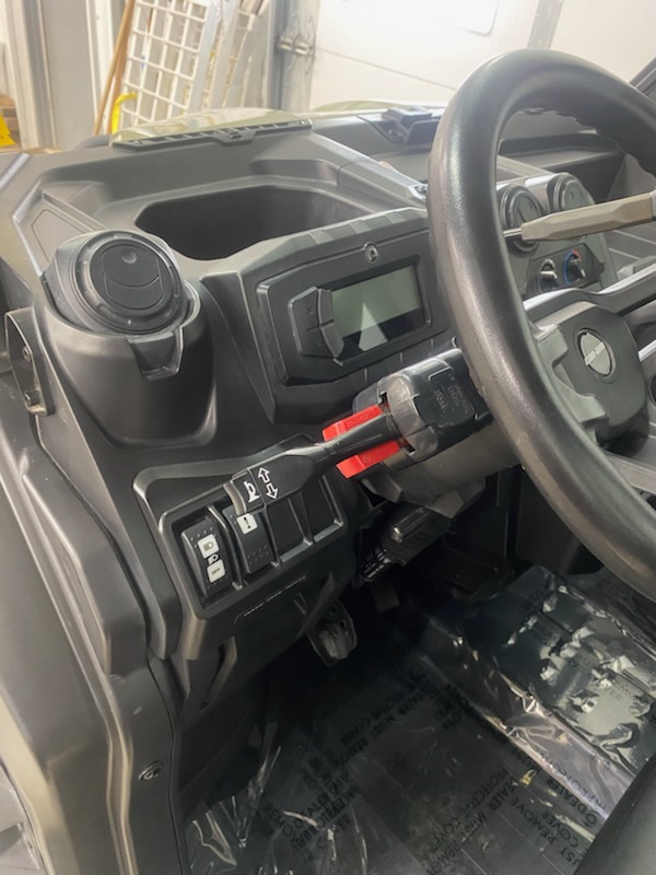 2021 Can-Am 2021 DEFENDER DPS CAB HD8 GREEN SKU # 8UMC Utility Vehicle