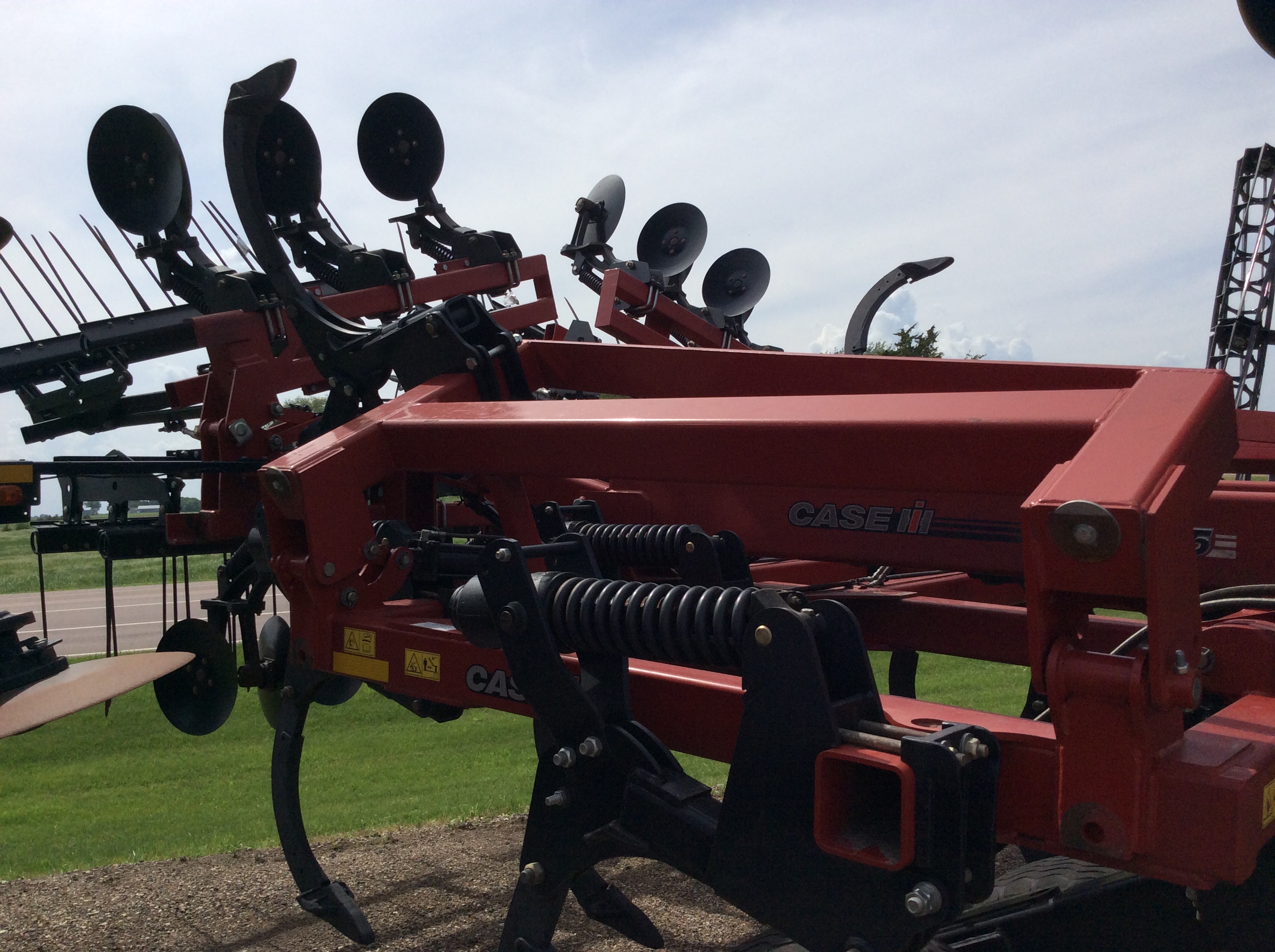 2022 Case IH ECOLO-TIGER 875 22'  w/HD Coil Tine Harrow Deep Tillage