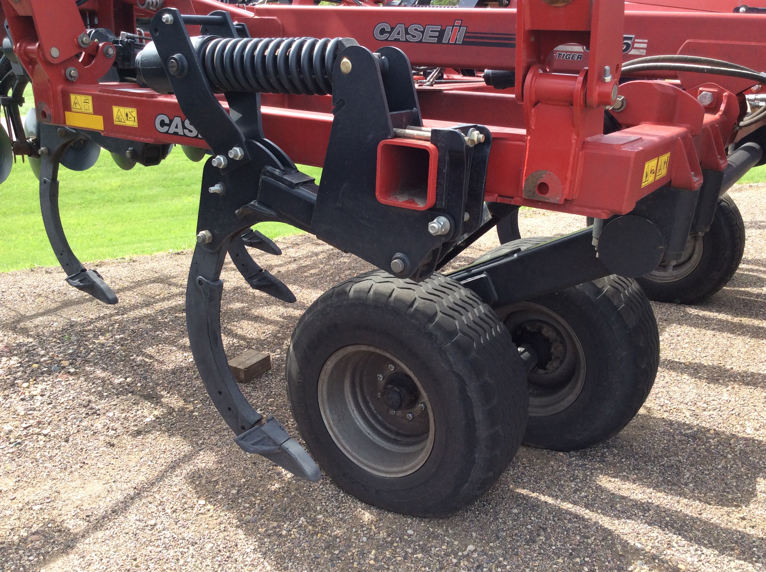 2022 Case IH ECOLO-TIGER 875 22'  w/HD Coil Tine Harrow Deep Tillage