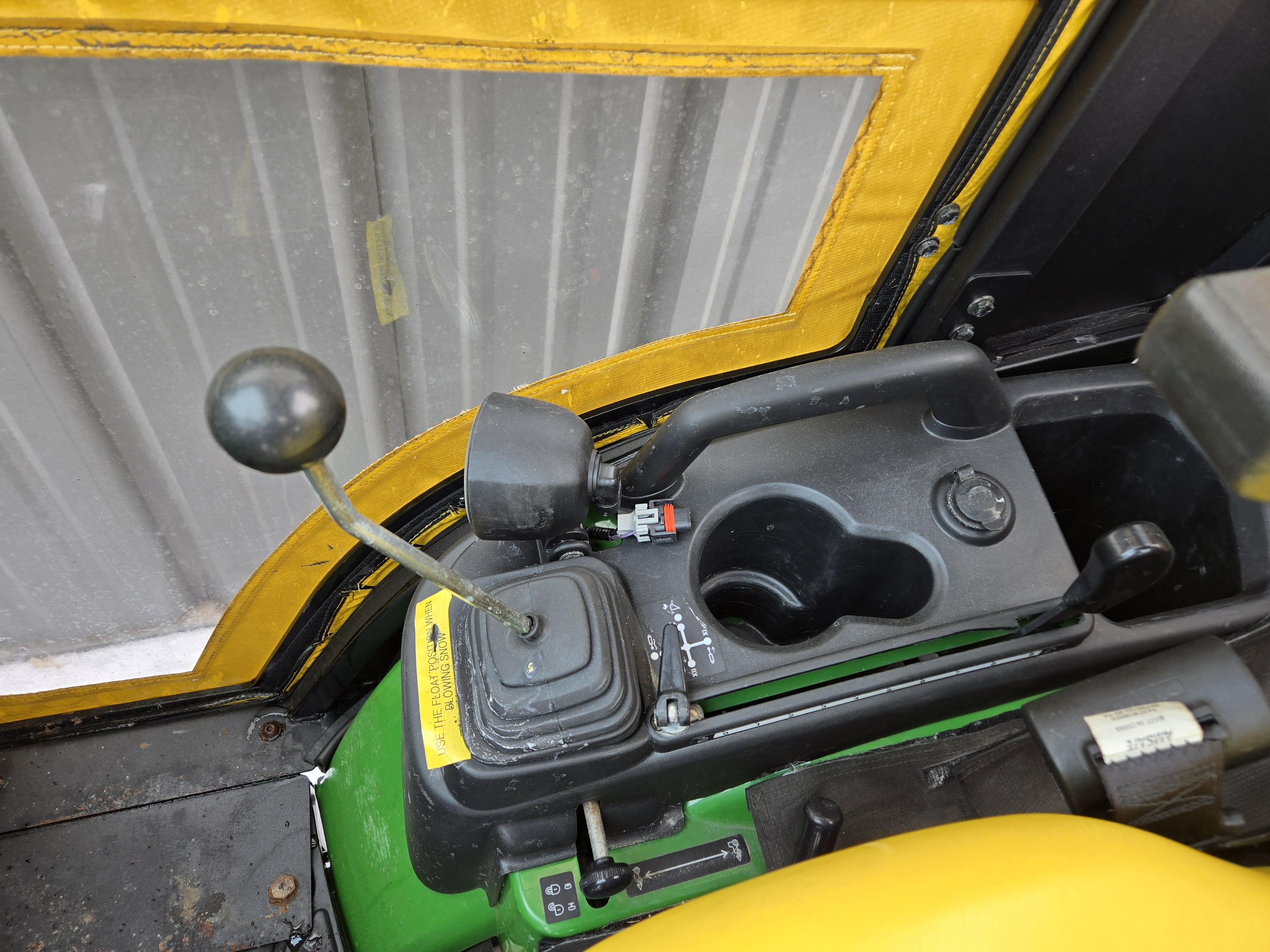 2014 John Deere 1025R Tractor