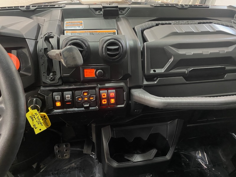 2025 Can-Am 2025 DEFENDER MAX LTD CAB HD10 RED SKU # 6MSB Utility Vehicle
