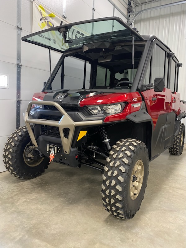 2025 Can-Am 2025 DEFENDER MAX LTD CAB HD10 RED SKU # 6MSB Utility Vehicle