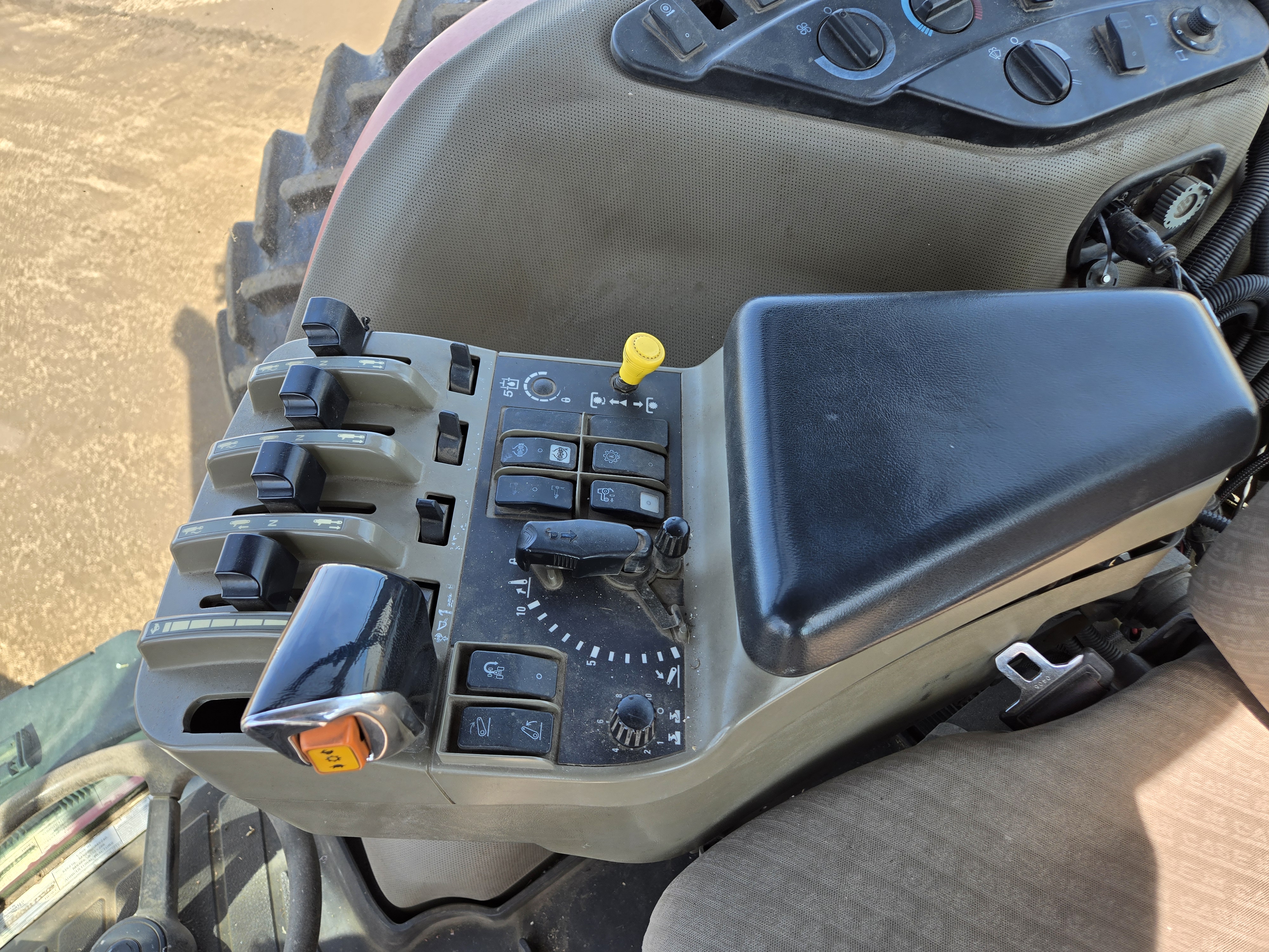 2005 Case IH MX285 Tractor