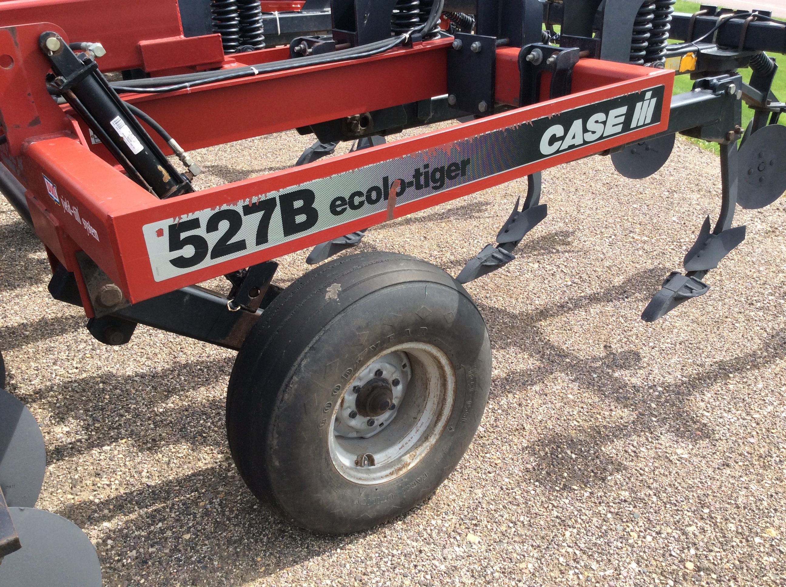 Case IH 527B Deep Tillage