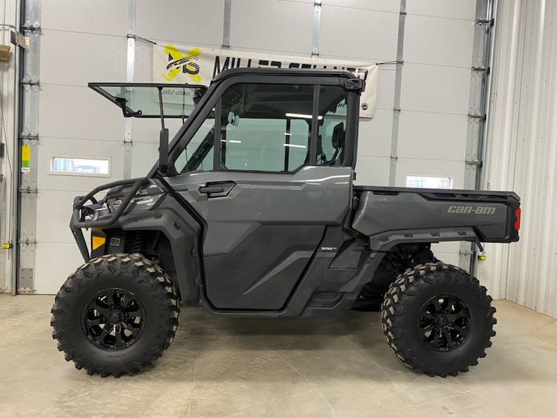 2023 Can-Am 2023 DEFENDER LTD CAB HD10 GRAY SKU # 8JPD Utility Vehicle