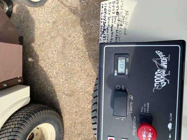 2020 Grasshopper 727K EFI 3761 61" Rear Discharge Deck Mower/Zero Turn