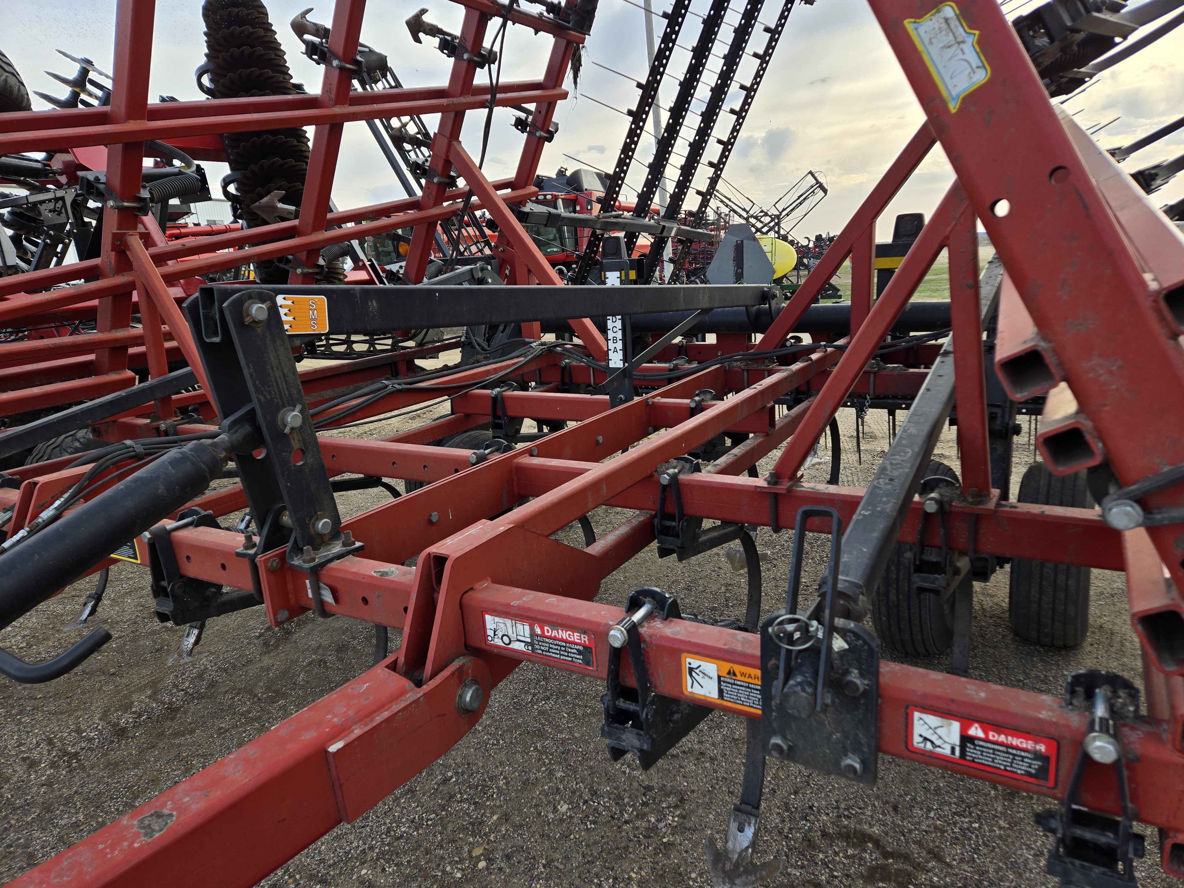 Case IH TIGERMATE II Field Cultivator