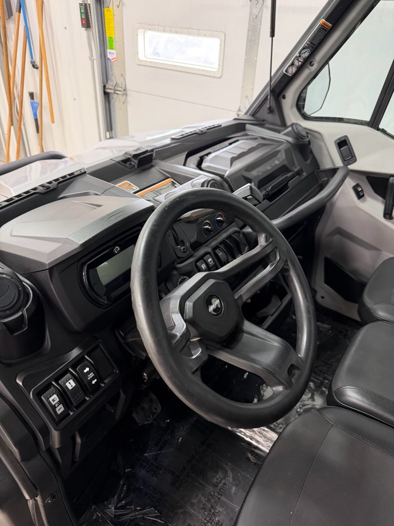 2020 Can-Am 2020 Defender XT Cab/Heat HD8 Utility Vehicle