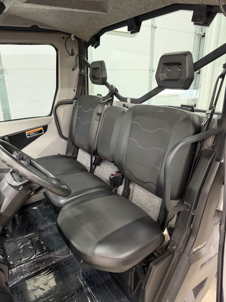 2020 Can-Am 2020 Defender XT Cab/Heat HD8 Utility Vehicle