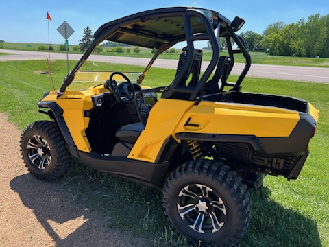 2014 Can-Am 2014 Commander DPS 800 Yellow Utility Vehicle