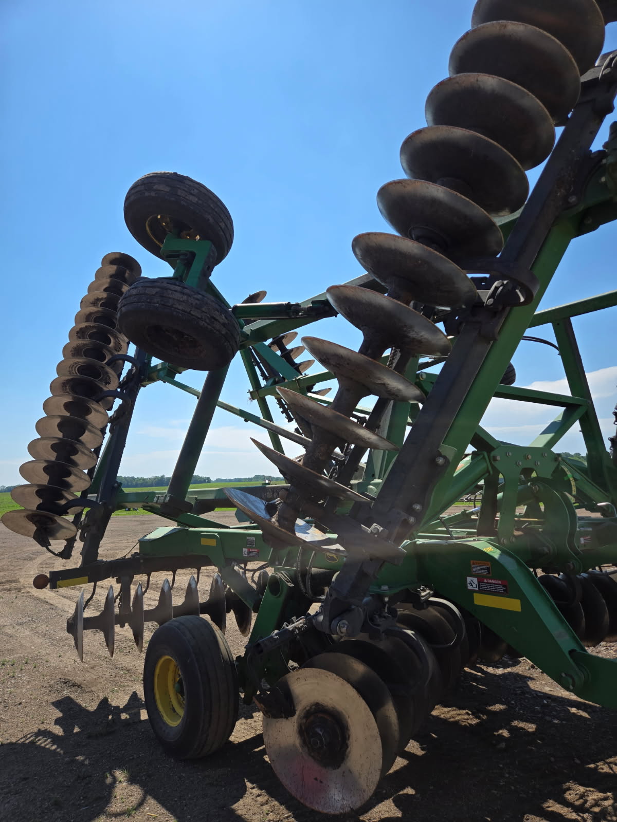 2012 John Deere 2623 30.8' Disk Harrow