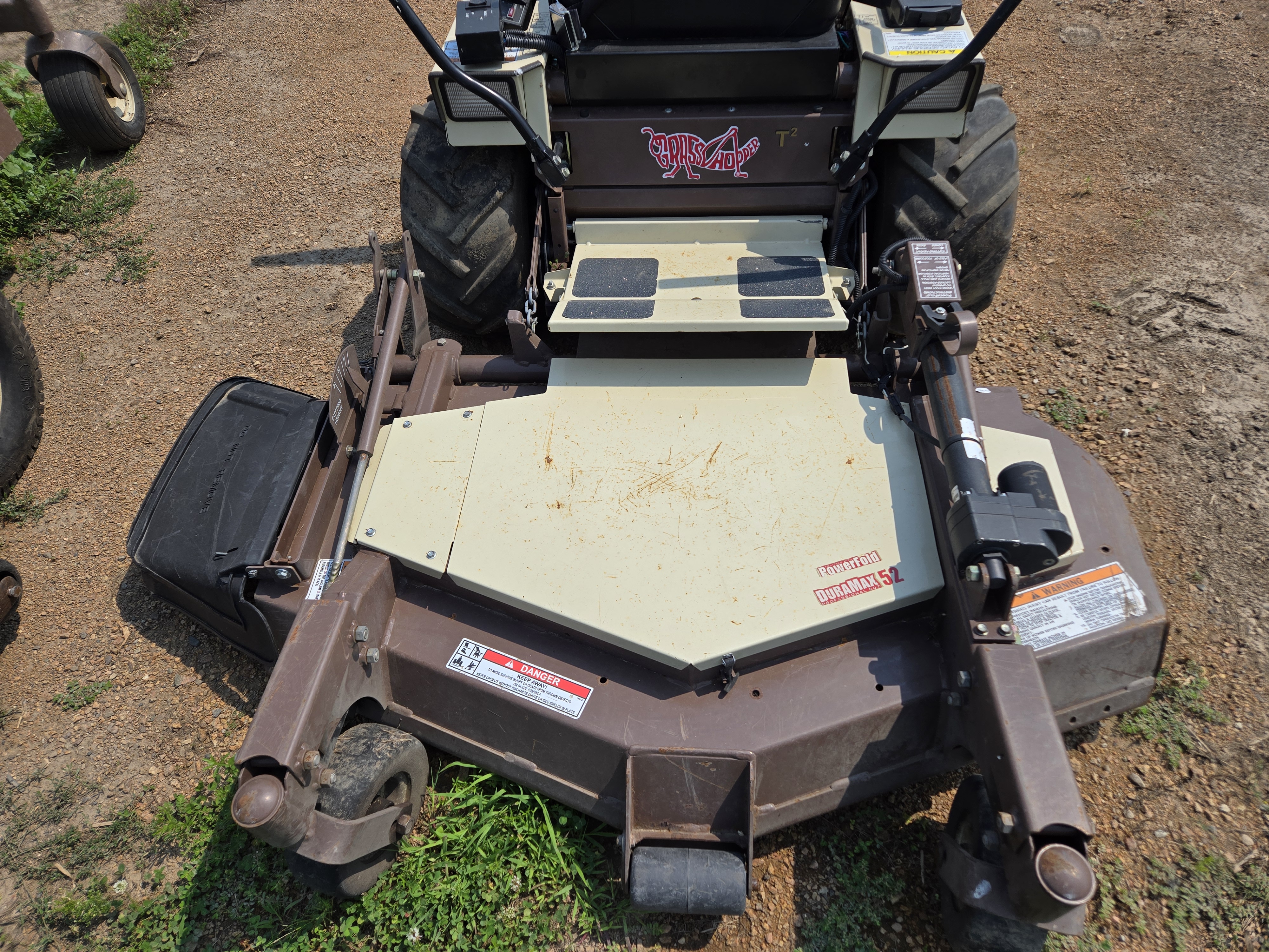 2007 Grasshopper 620T w/52 SD Deck Mower/Zero Turn