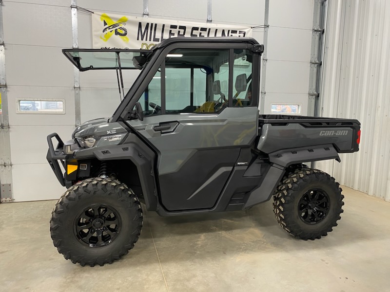 2024 Can-Am 2024 DEFENDER LTD CAB HD10 GRAY SKU # 8JRD Utility Vehicle