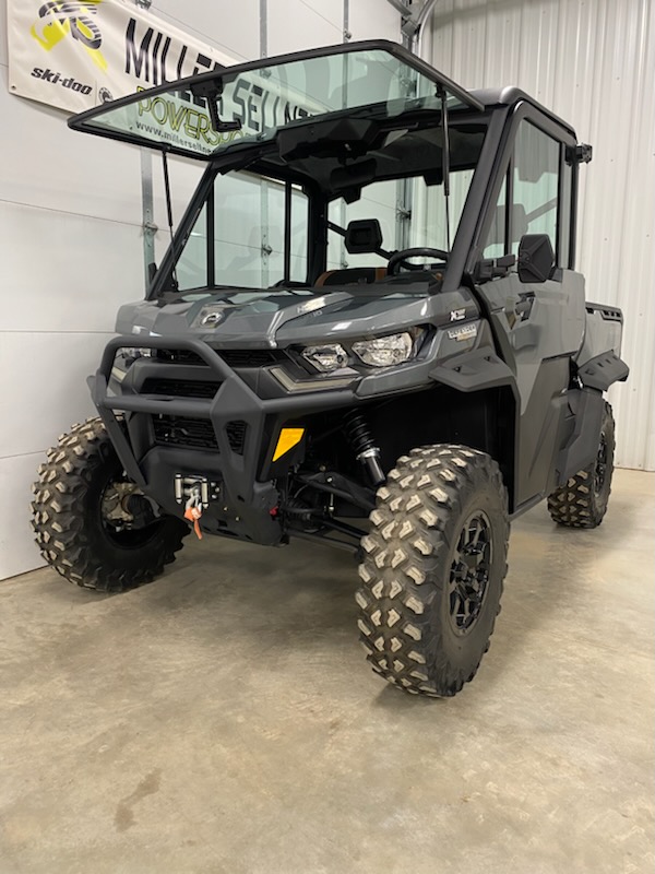 2024 Can-Am 2024 DEFENDER LTD CAB HD10 GRAY SKU # 8JRD Utility Vehicle