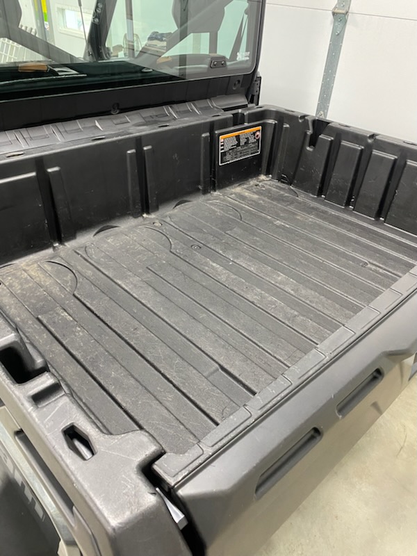 2024 Can-Am 2024 DEFENDER LTD CAB HD10 GRAY SKU # 8JRD Utility Vehicle