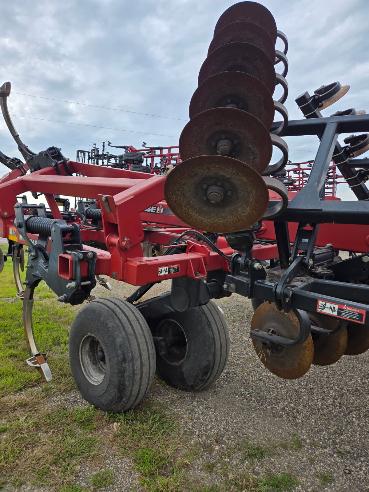 2011 Case IH ECOLO-TIGER 870-11S Deep Tillage