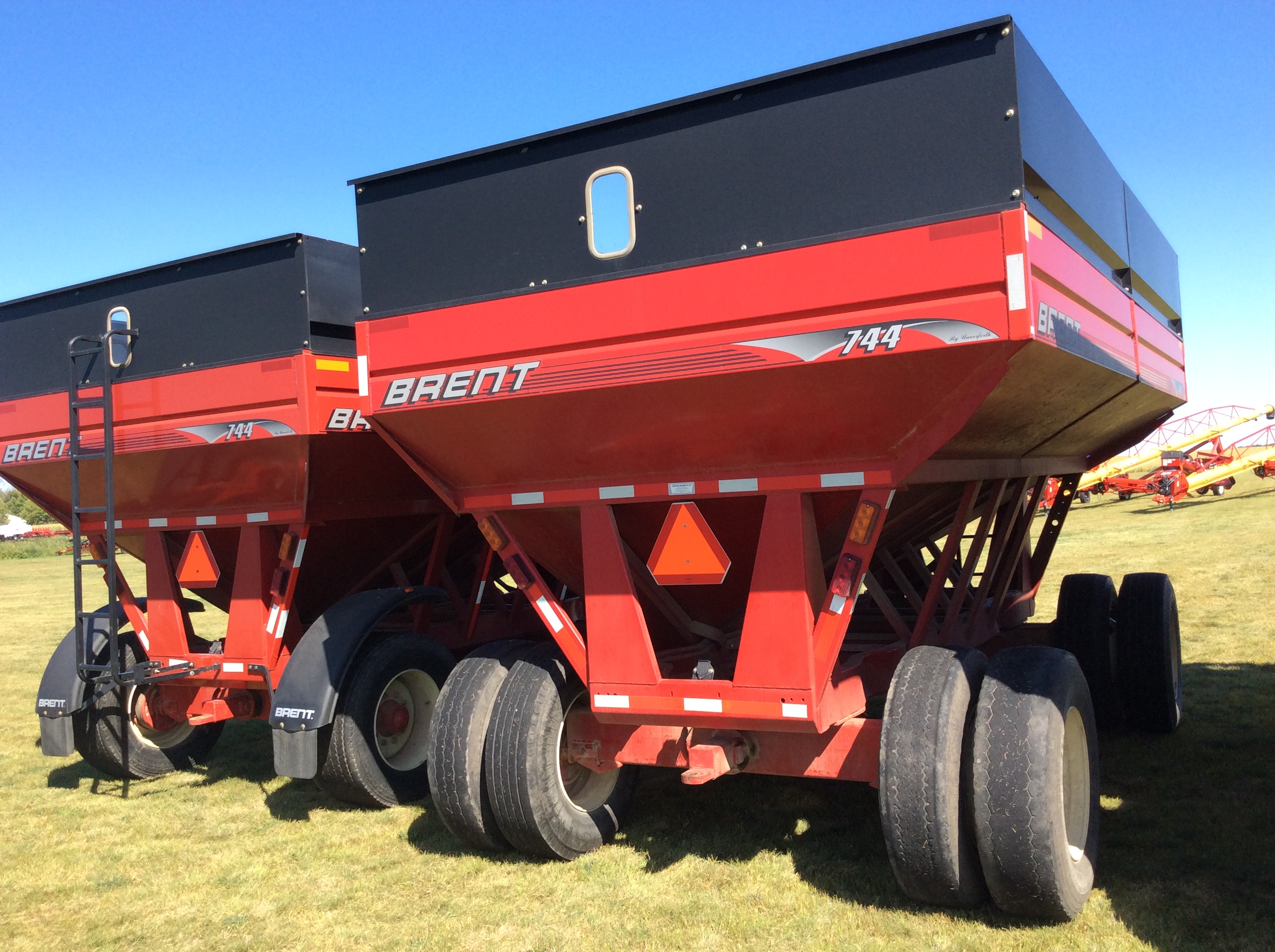 2010 Brent 744 Gravity Box