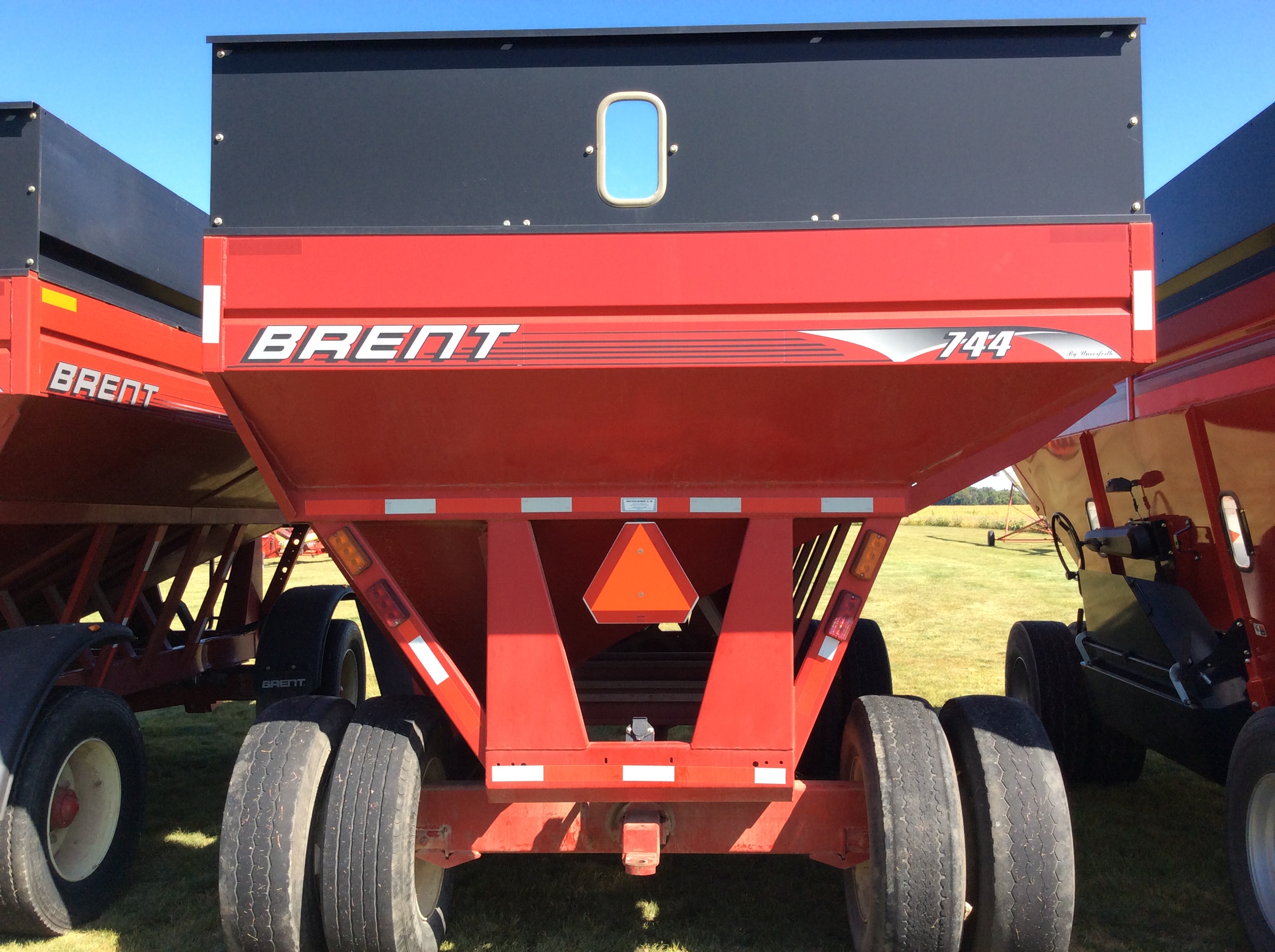 2010 Brent 744 Gravity Box