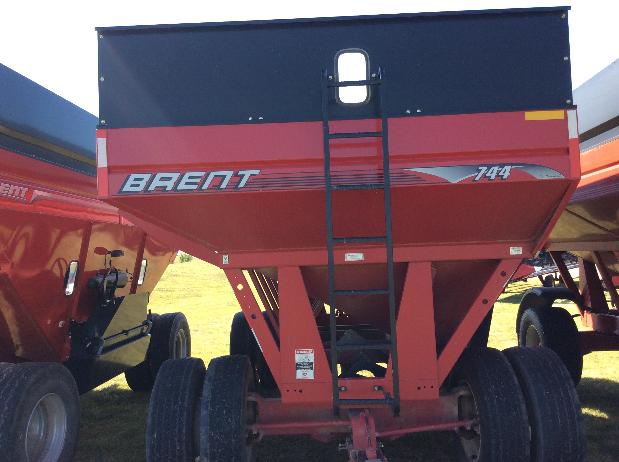 2010 Brent 744 Gravity Box
