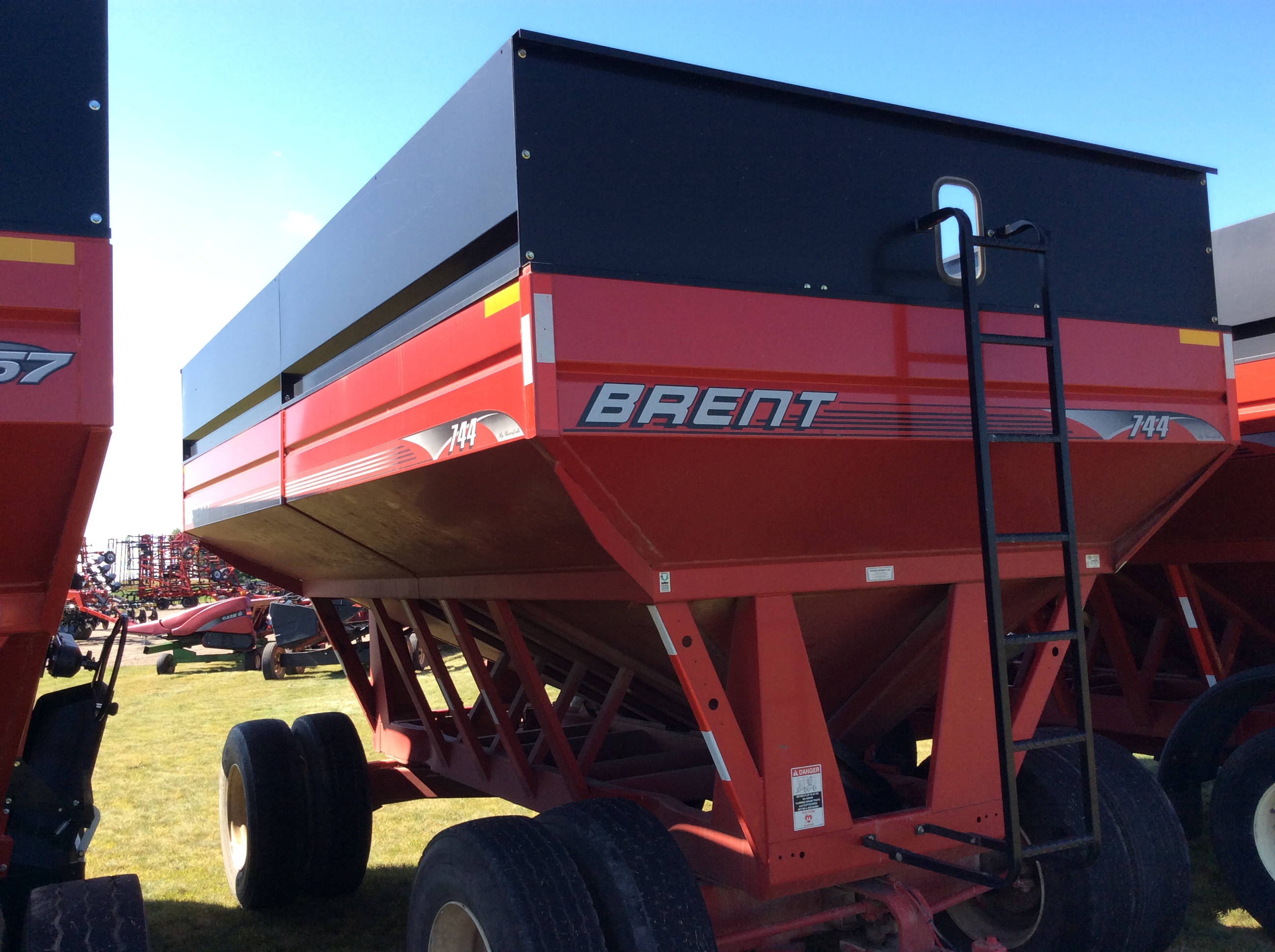 2010 Brent 744 Gravity Box