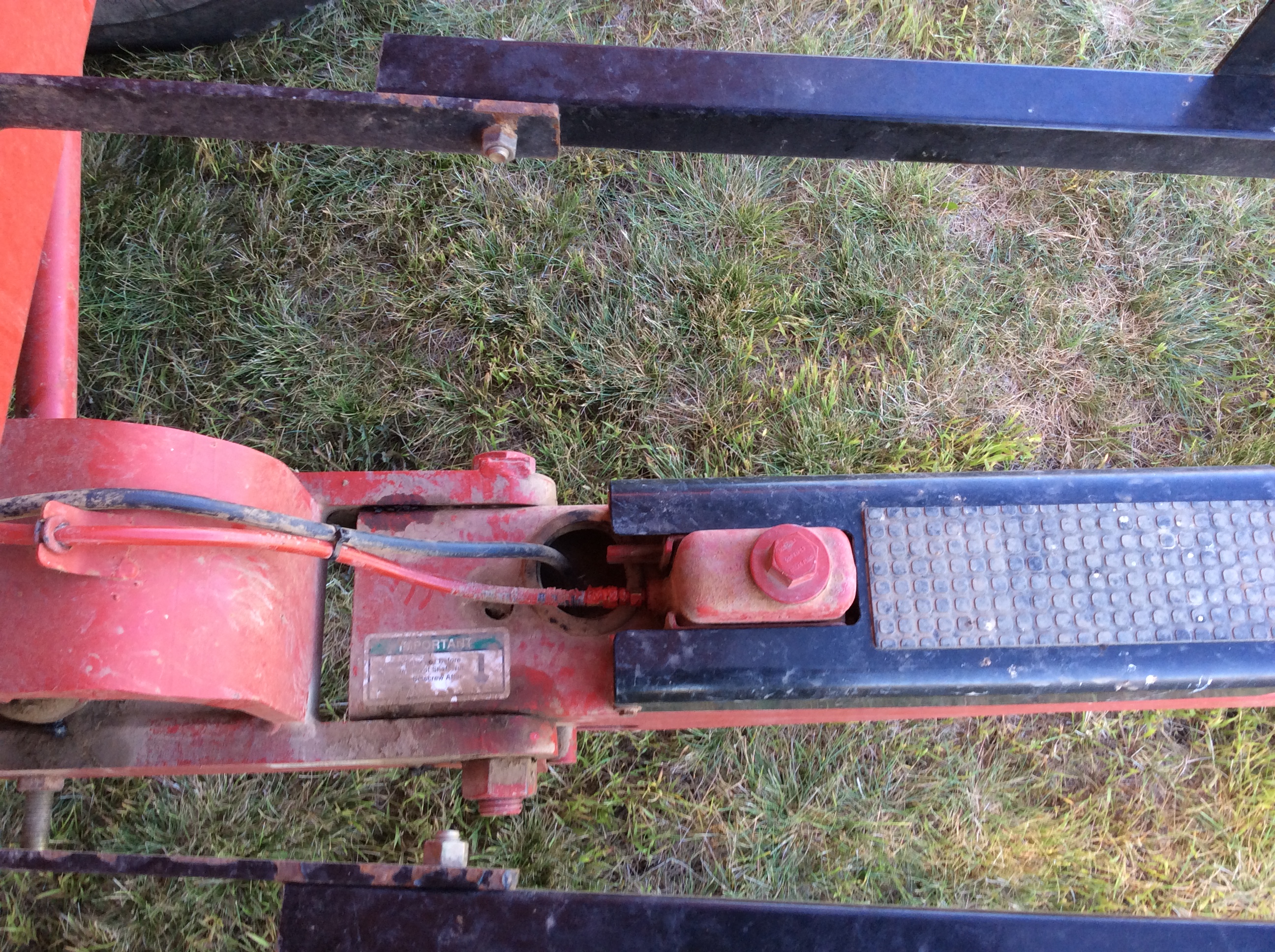 2010 Brent 744 Gravity Box