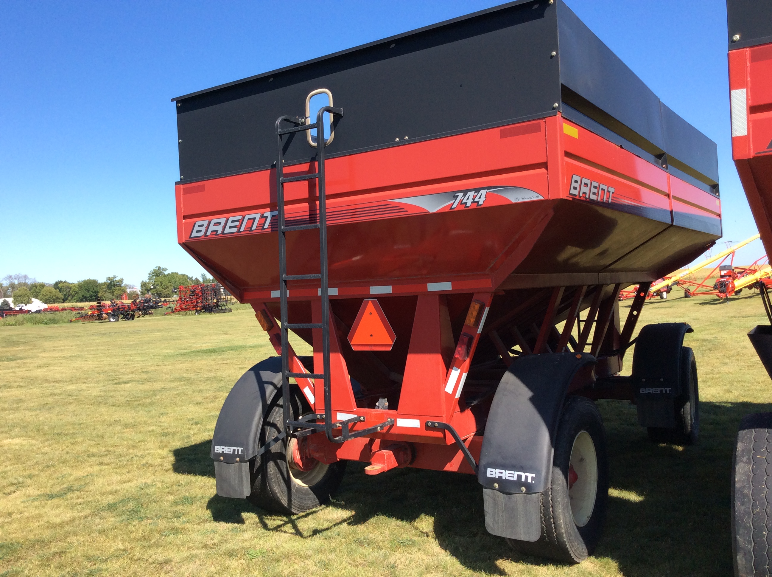 2017 Brent 744 Gravity Box
