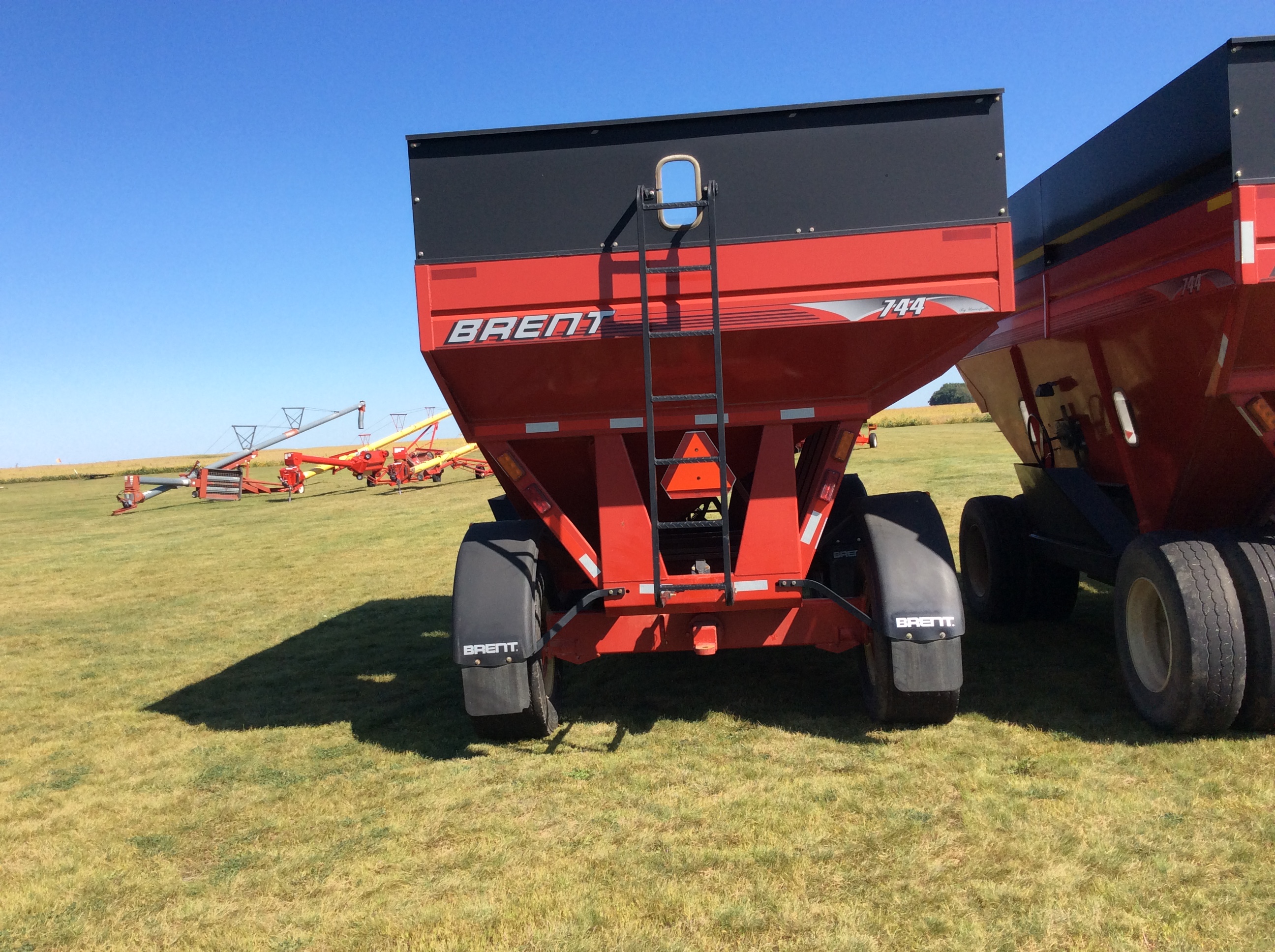 2017 Brent 744 Gravity Box